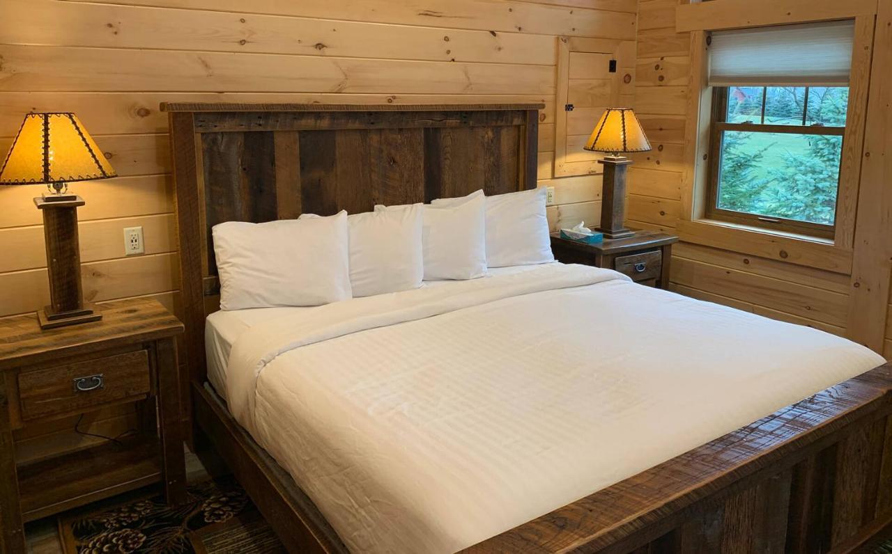 Briarwood Cabin By Amish Country Lodging Berlin Exterior foto